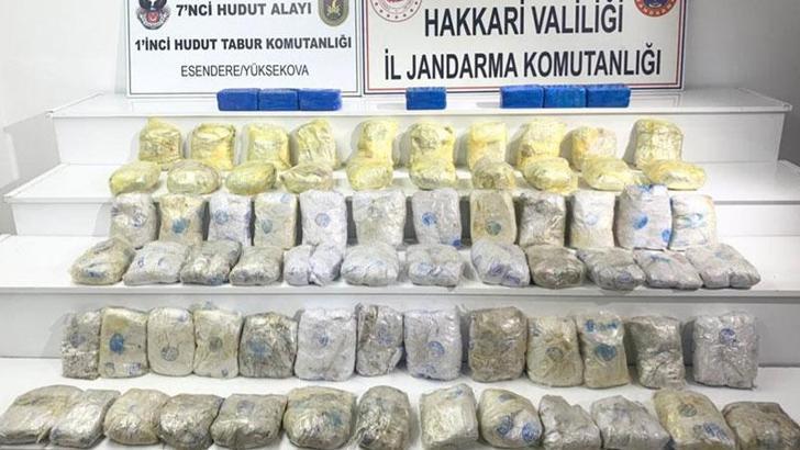 İran sınırında çuvallarda 127 kilo eroin ele geçirildi