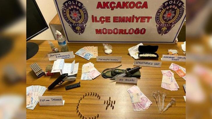 Akçakoca'da 2 torbacı tutuklandı