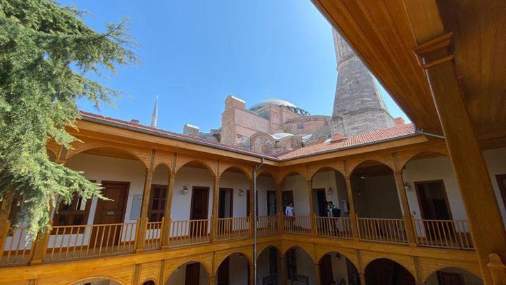 Ayasofya Fatih Medresesi, 86 yıl sonra yeniden açılıyor