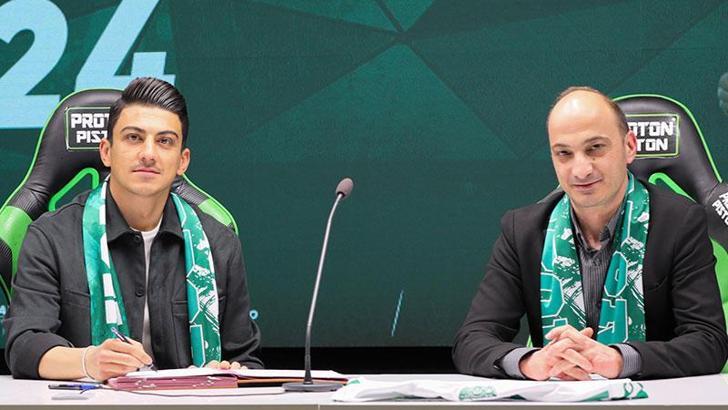 Konyaspor'da iki imza birden