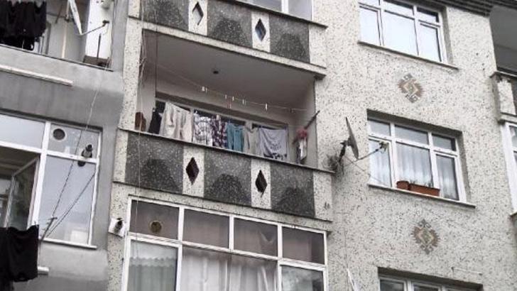 Babası kavgaya gitmesine izin vermeyince ikinci kattan atladı