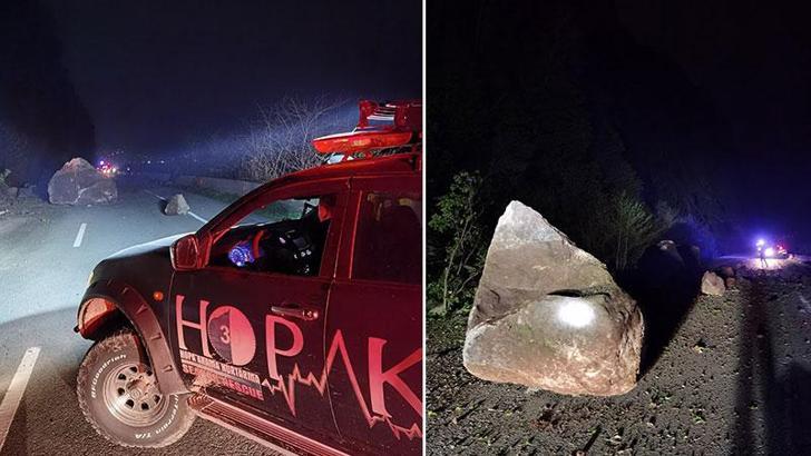 Karadeniz Sahil Yolu'nda heyelan; kaya isabet eden otomobil hasar gördü