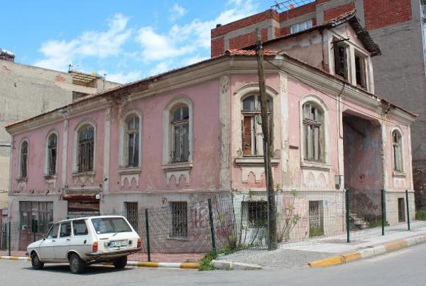 Tarihi Turhan Alakent Evi restore edilip 'Alaşehir Kongre Evi'ne dönüştürülecek
