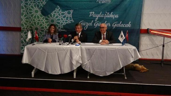 Davutoğlu: Mültecileri uygun şartları oluşturmadan 'göndereceğiz' demek, gerçekçi olmaz