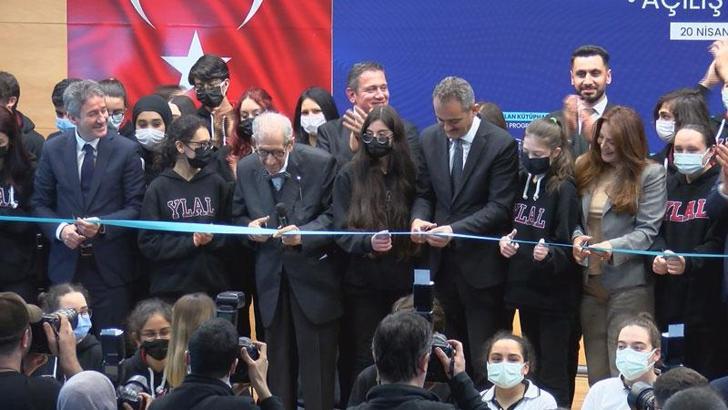 Bakan Özer Yenilevent Anadolu Lisesi Doğan Hızlan Kütüphanesi'nin açılışını yaptı