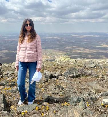 Ekecik Dağı'nın etekleri baharla şenlendi