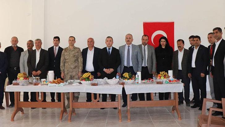 Ezidiler 40 yıl sonra Mardin'de buluşup, 'Çarşema Sor Bayramı'nı kutladı