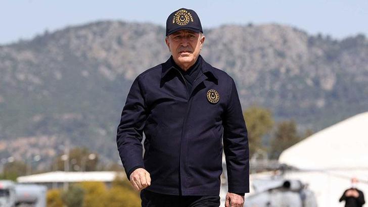 Bakan Akar'dan Yunanistan'a 'dostluk' mesajı