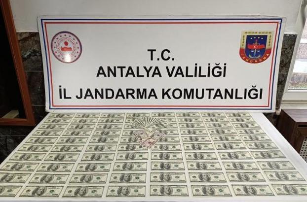 Otomobilde 10 bin 200 dolar sahte banknot