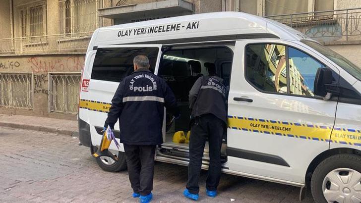 Özbekistanlı kadın, evinde bıçaklanmış olarak ölü bulundu