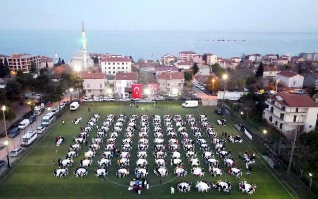 Marmaraereğlisi Belediyesi'nden mahalle iftarları