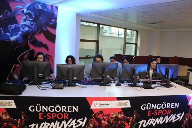 Güngören’de düzenlenen e-spor turnuvasının kazananları belli oldu