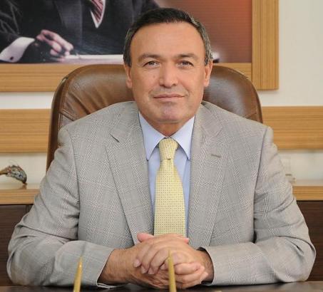 Eski rektör Kurtcephe 'görevi kötüye kullanma' suçundan beraat etti