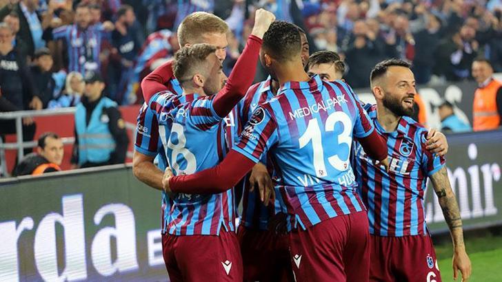 Süper Lig 2021-2022 Sezonu'nun şampiyonu Trabzonspor