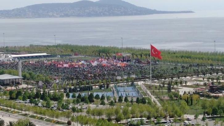Maltepe'deki 1 Mayıs kutlaması havadan görüntülendi