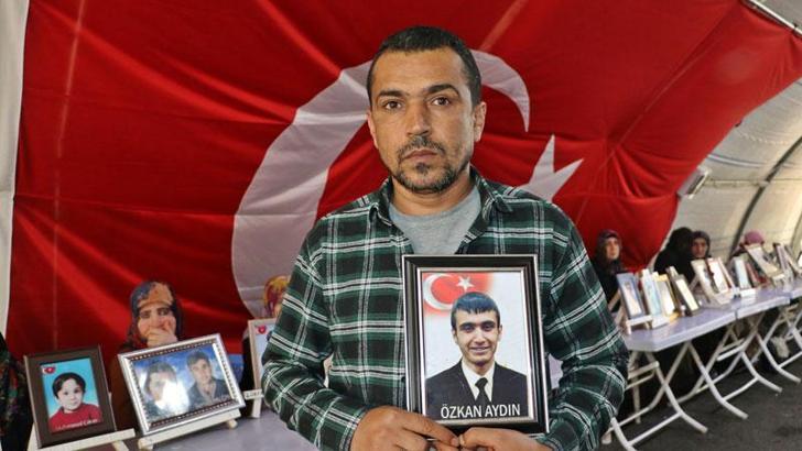 Evlat nöbetindeki baba: Gelin, güvenlik güçlerine teslim olun