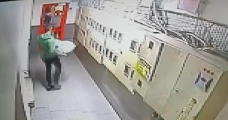 Esenyurt'ta kedi tartışması