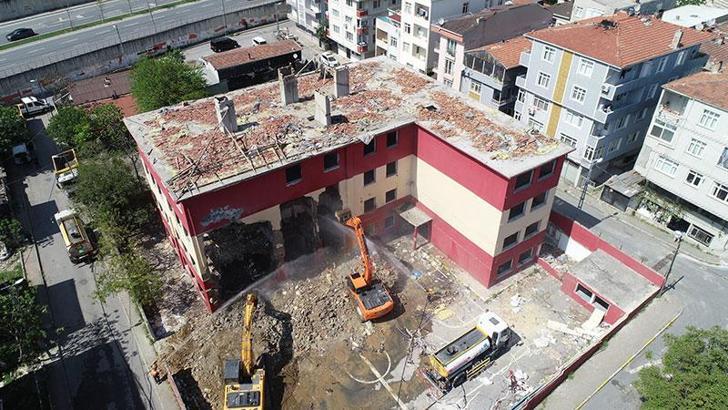 Küçükçekmece kaymakamından yıkımı başlayan okul ile ilgili açıklama