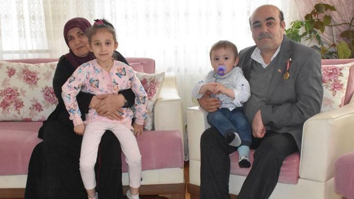 Yıllarca gazi eşine baktı, şimdi torunlarına annelik yapıyor