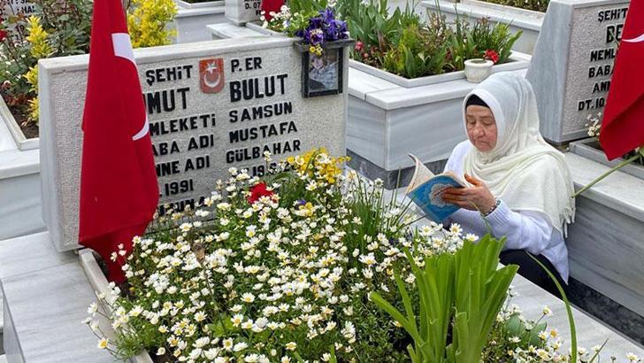 Şehit annesi: Kır çiçekleriyle sen gelirdin, bu defa ben geldim oğlum