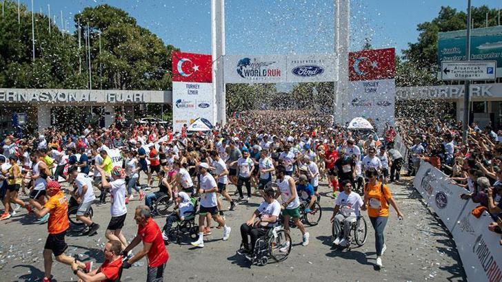 İzmir'de Wings for Life World Run ünlülerin katılımıyla koşuldu