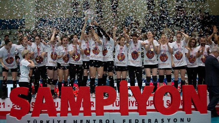 Hentbol Kadınlar Türkiye Kupası'nda şampiyon Kastamonu Belediyesi GSK