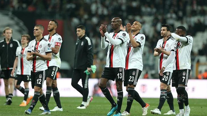 Beşiktaş'ın Avrupa kupalarına gitmesi mucizeye kaldı