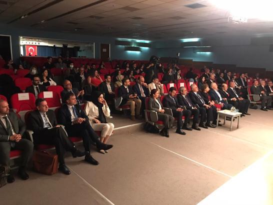 ‘İnşaat Hukuku Sempozyumu’nda alanında uzman isimler Yeditepe’de buluştu