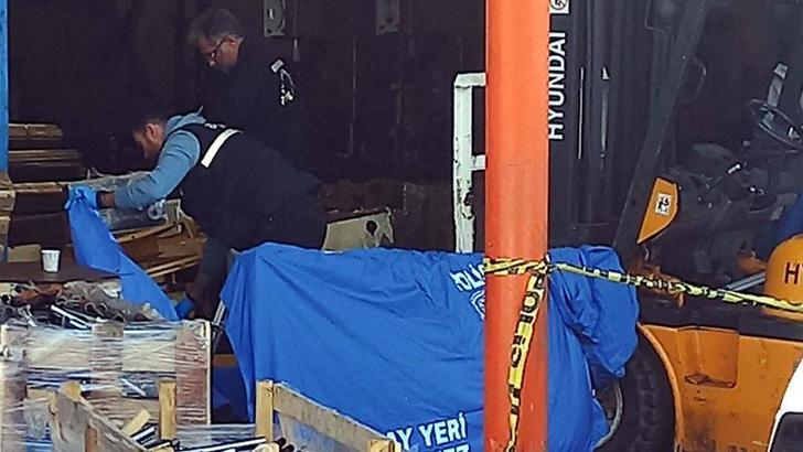Forkliftten düşen pres makinesinin altında kalan işçi öldü