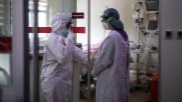 Koronavirüs salgınında günlük vaka sayısı 1858 oldu