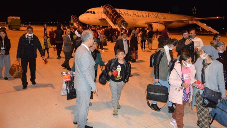 Ukrayna’dan tahliye edilen 180 Ahıska Türkü Elazığ’a getirildi