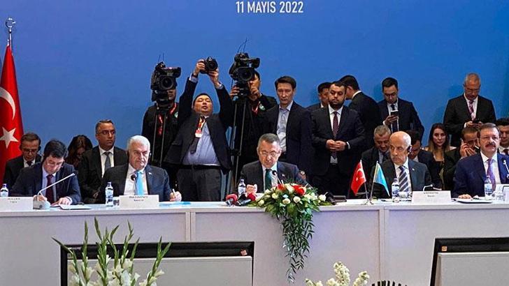 Fuat Oktay'dan Kazakistanlı iş insanlarına yatırım çağrısı