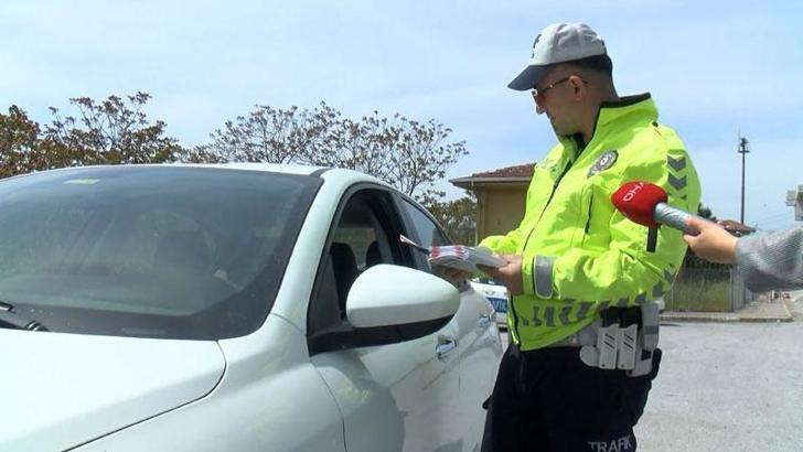 Kartal'da trafik haftası kapsamında sürücüler uyarıldı