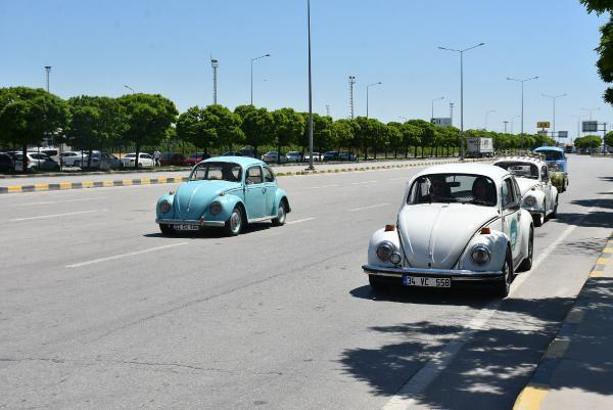 Edirne'de '1'inci Klasik Otomobil Balkan Turu' başladı