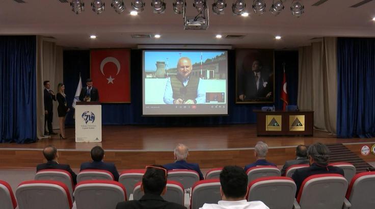 Bakan Adil Karaismailoğlu 'Lojistik Forum 2022’de öğrencilerle bir araya geldi