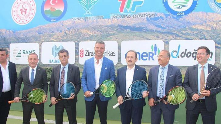 Sadettin Saran, Uluslararası Cudi Cup'ta gösteri maçı yaptı