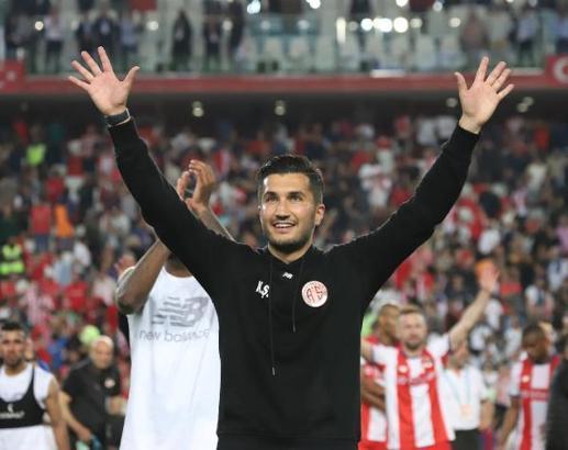 Antalyaspor'da Nuri Şahin, Yanal'ı solladı