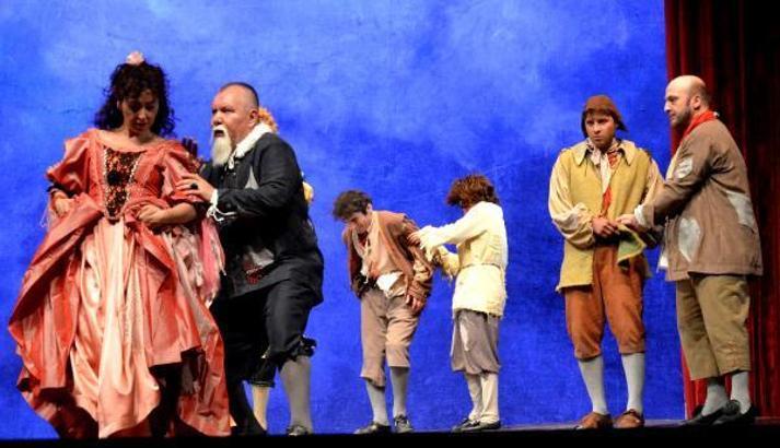 Tiyatro Festivali, 'cimri' adlı oyun ile başladı