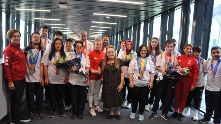 Özel sporcular 21 madalya ile yurda döndü
