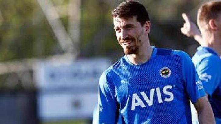 CSKA Moskova, Mert Hakan Yandaş için Fenerbahçe’nin kapısını çaldı