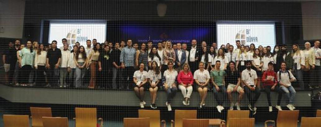 İzmir Ekonomi'de 'Bi Dünya İş' buluşması