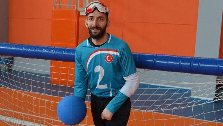 Görme engeli spora olan tutkusundan vazgeçirmedi