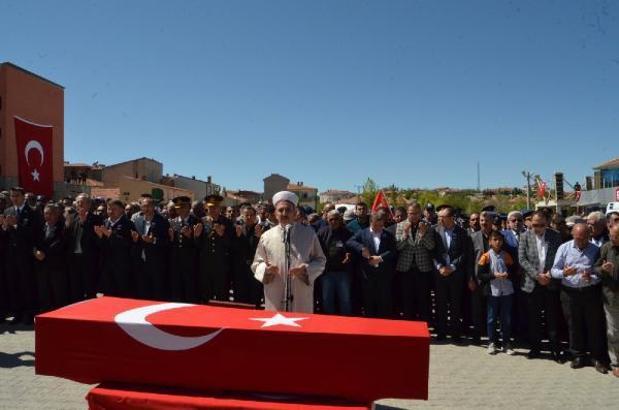 Şehit uzman çavuş, Aksaray'da son yolculuğuna uğurlandı