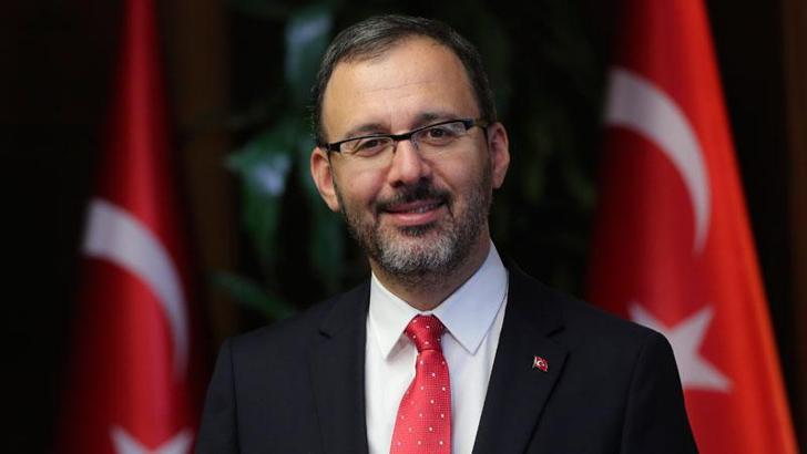 Bakan Kasapoğlu, VakıfBank'ı tebrik etti