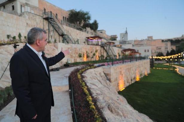 Şanlıurfa’da, Nekropol bölgesine dinlenme alanı eklendi