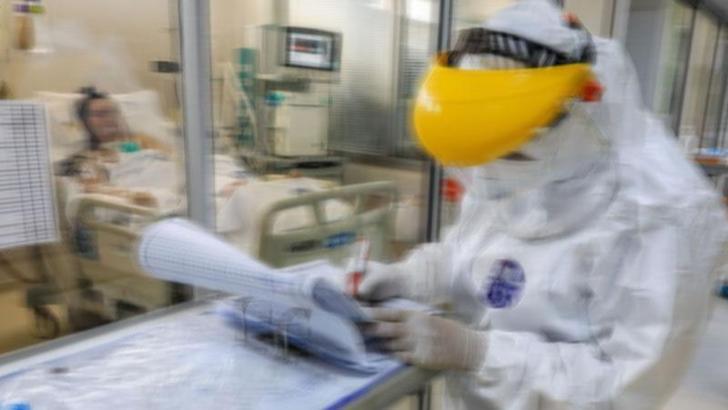 Koronavirüs salgınında günlük vaka sayısı 1260 oldu