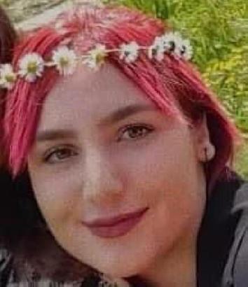 Yaya geçidinde otomobil çarpan liseli Berra, öldü