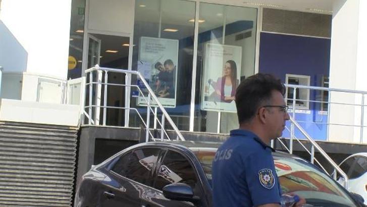 Beylikdüzü'nde banka soygunu (1)