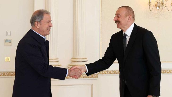 Bakan Akar ve beraberindeki TSK komuta kademesi Aliyev ile görüştü
