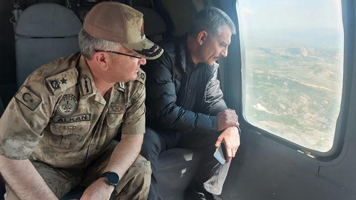 Tunceli Valisi Özkan, 'Eren-7 Abluka-7' operasyon bölgesini havadan inceledi